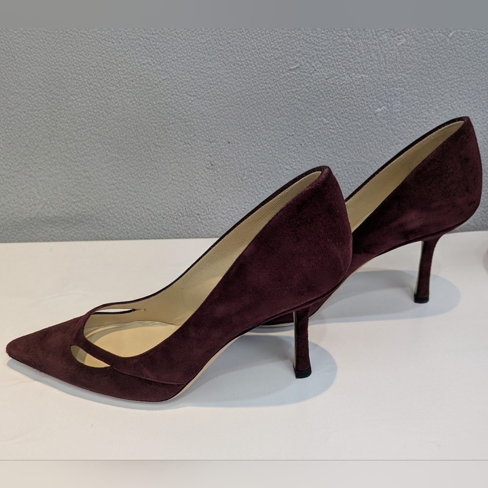 NIB Jimmy Choo Elegant Burgundy Suede Margo Vamp Pumps, SZ 37